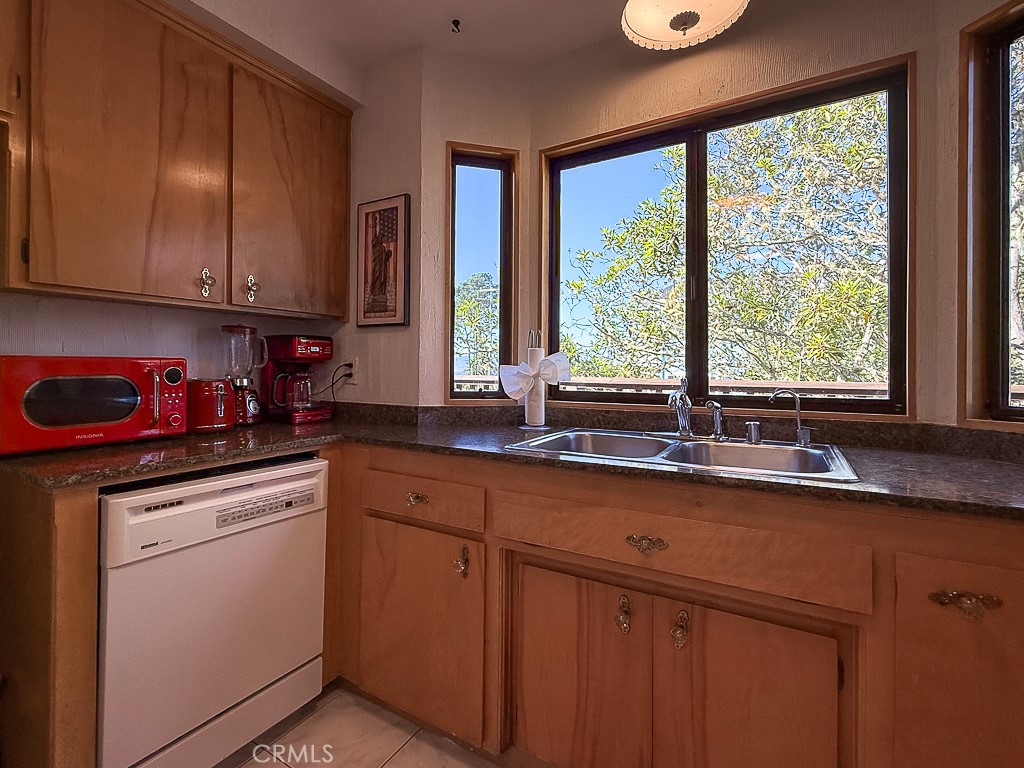 1570 Richard, Cambria, CA 93428