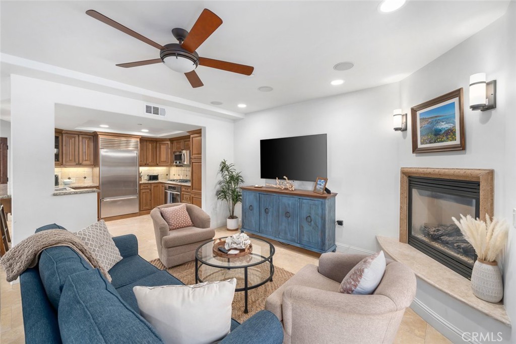 160 Hinds Avenue #202, Pismo Beach, CA 93449