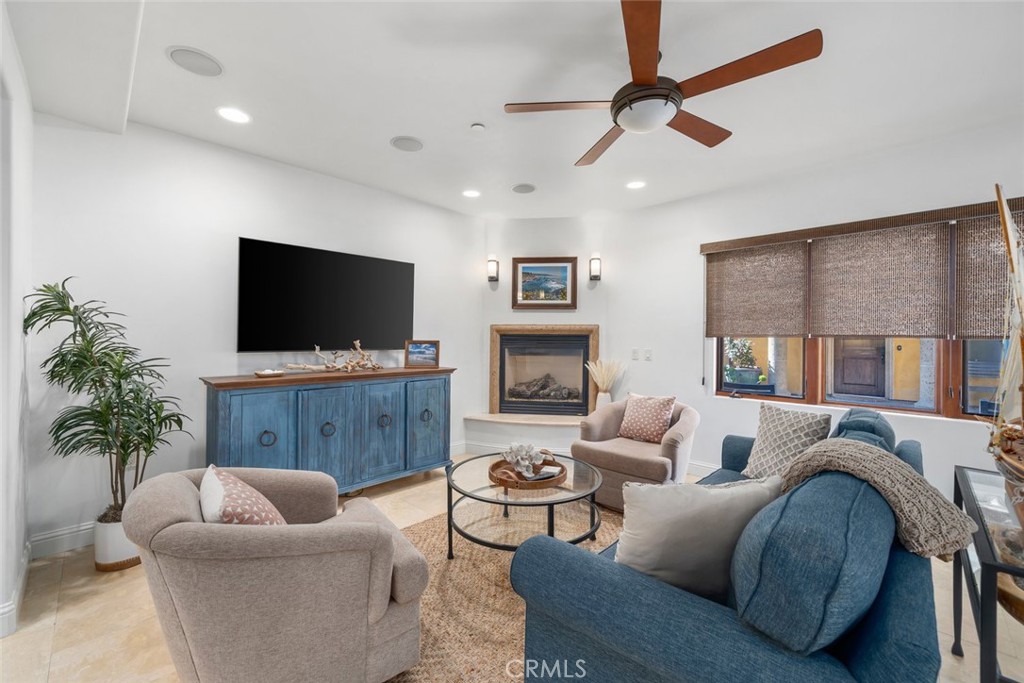 160 Hinds Avenue #202, Pismo Beach, CA 93449