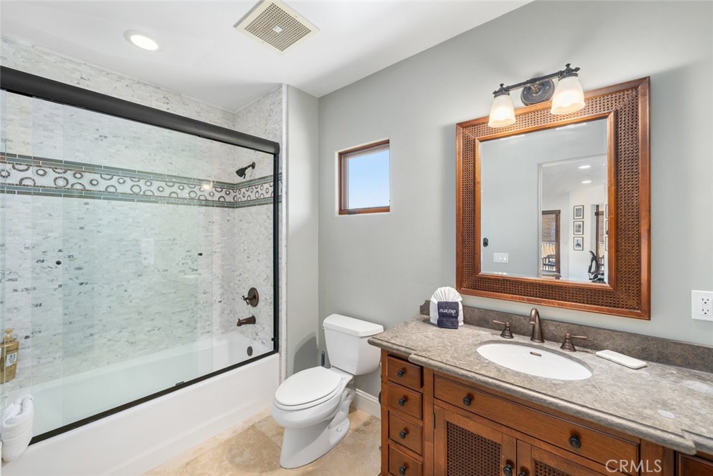 160 Hinds Avenue #202, Pismo Beach, CA 93449