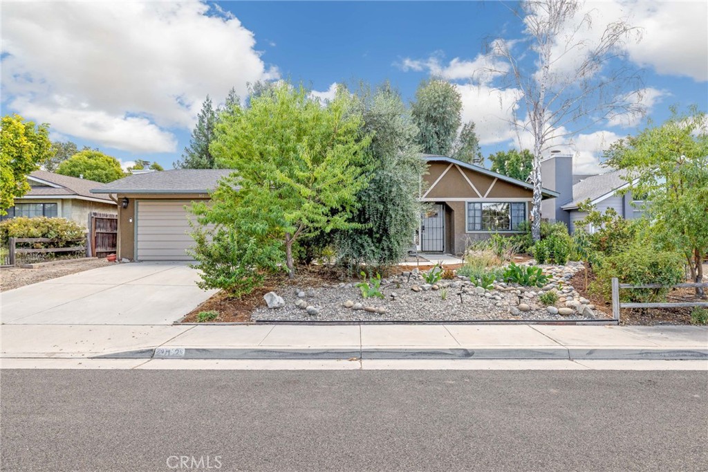 912 Wade Drive, Paso Robles, CA 93446