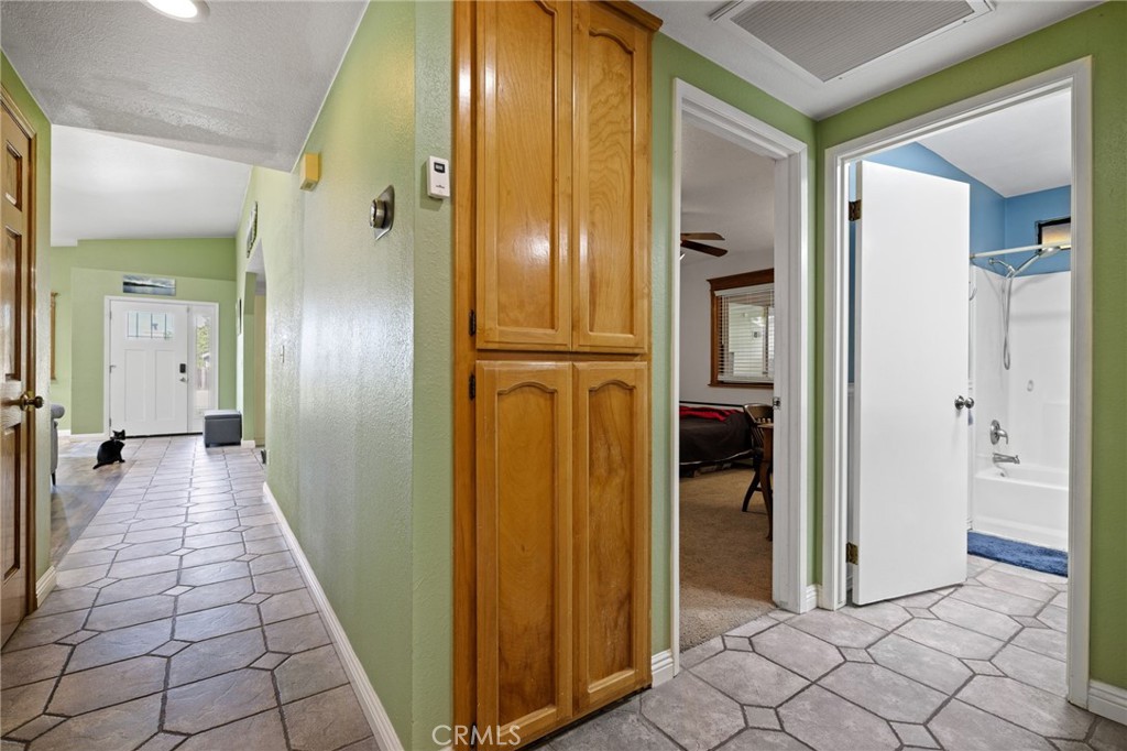 912 Wade Drive, Paso Robles, CA 93446