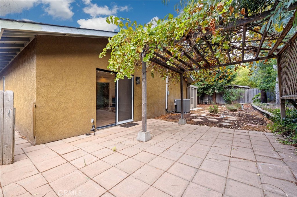 912 Wade Drive, Paso Robles, CA 93446