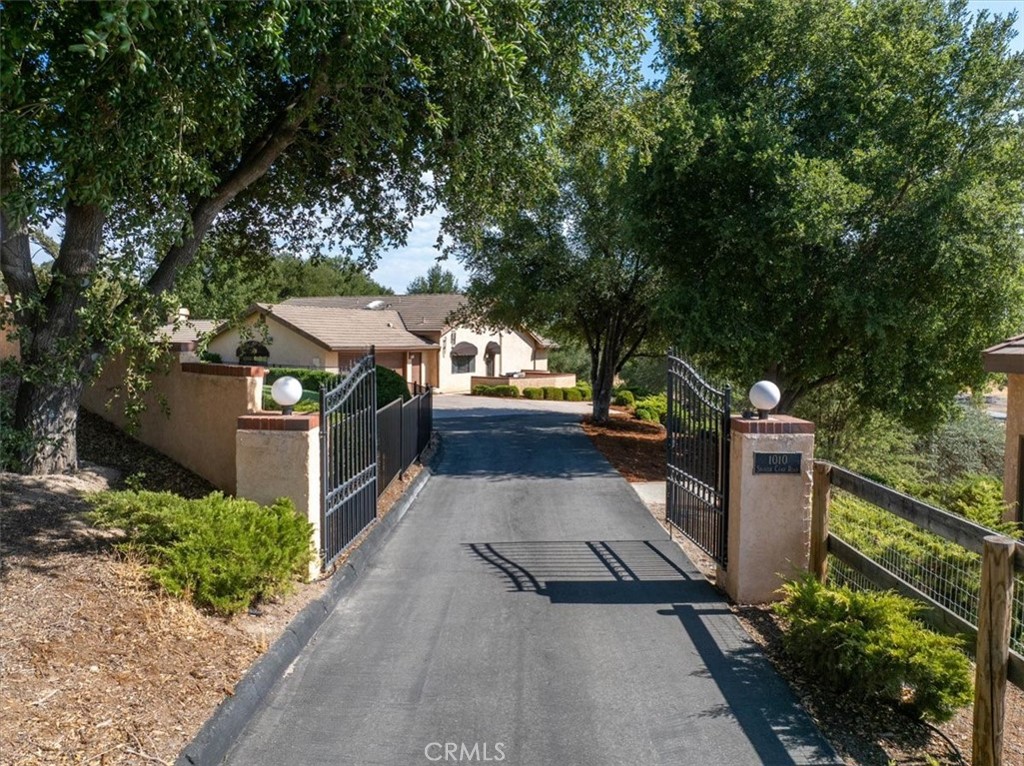 1010 Spanish Camp, Paso Robles, CA 93446