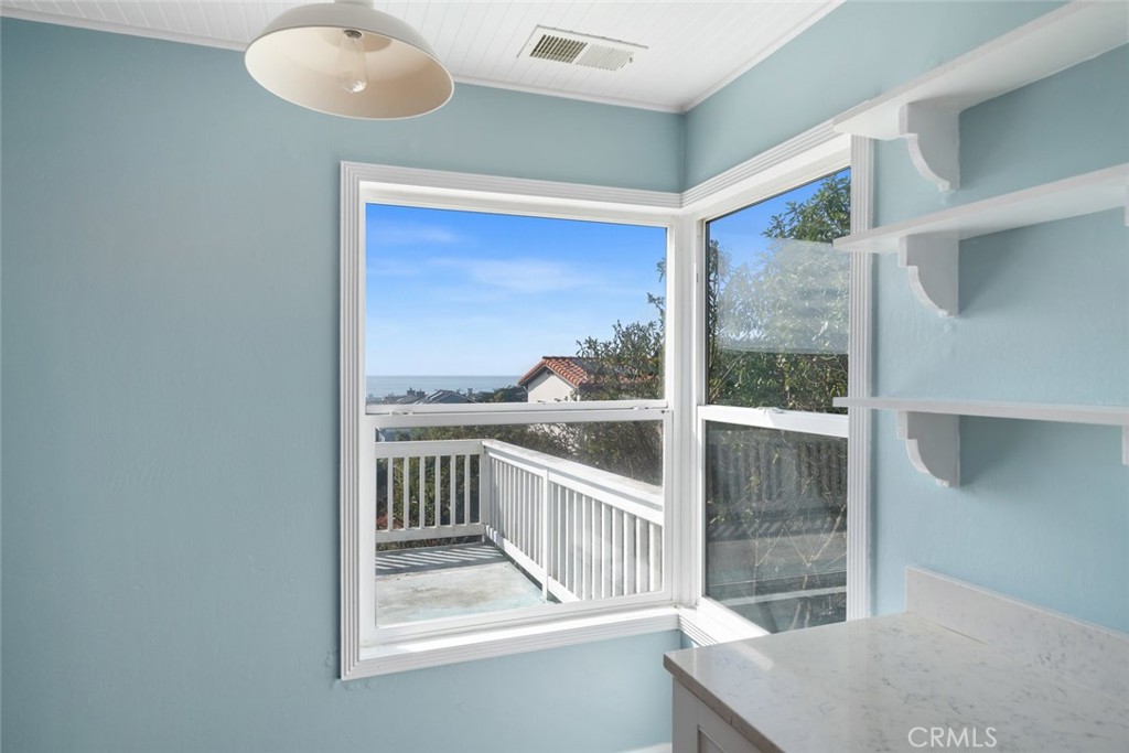 379 Harvey Street, Cambria, CA 93428