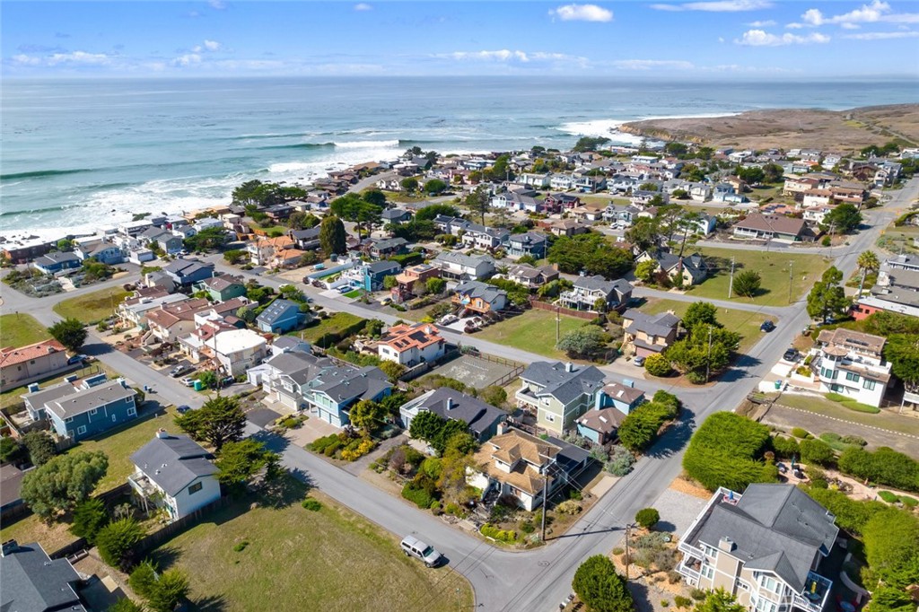 379 Harvey Street, Cambria, CA 93428