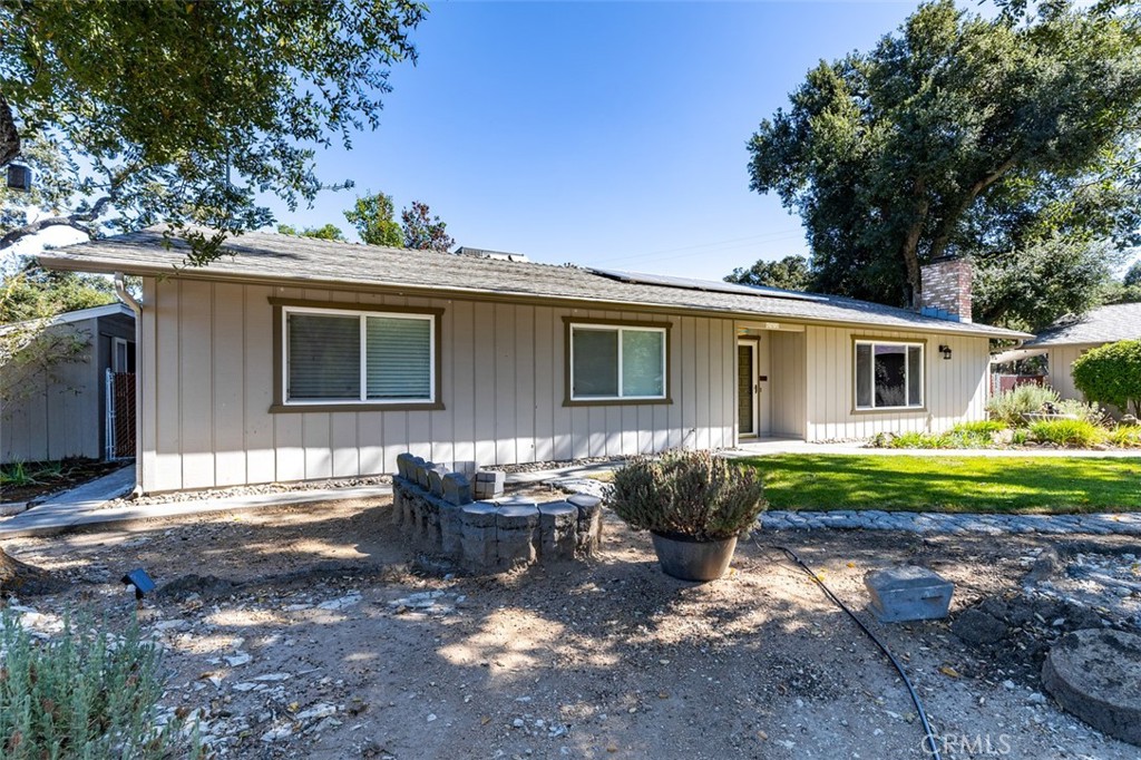 8070 Coromar Ave, Atascadero, CA 93422
