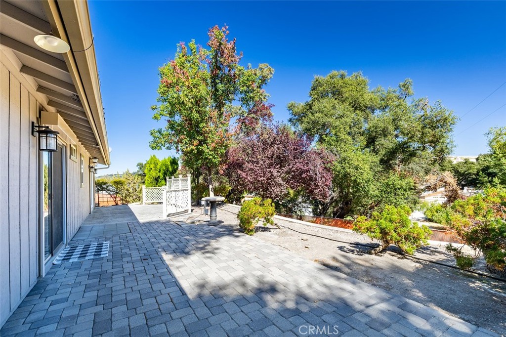 8070 Coromar Ave, Atascadero, CA 93422