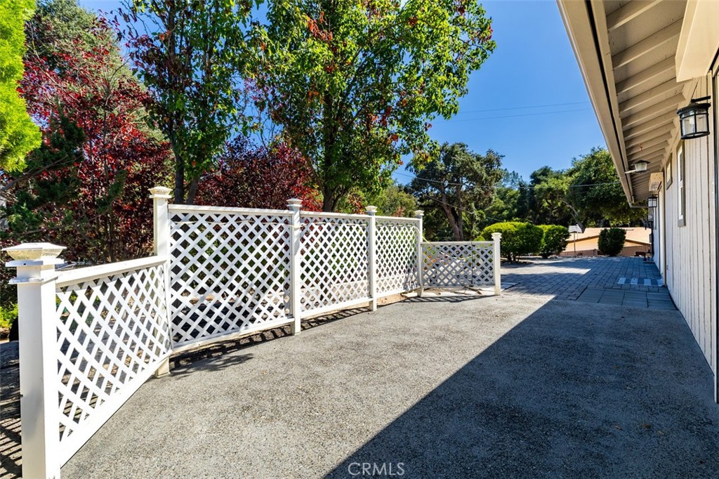 8070 Coromar Ave, Atascadero, CA 93422