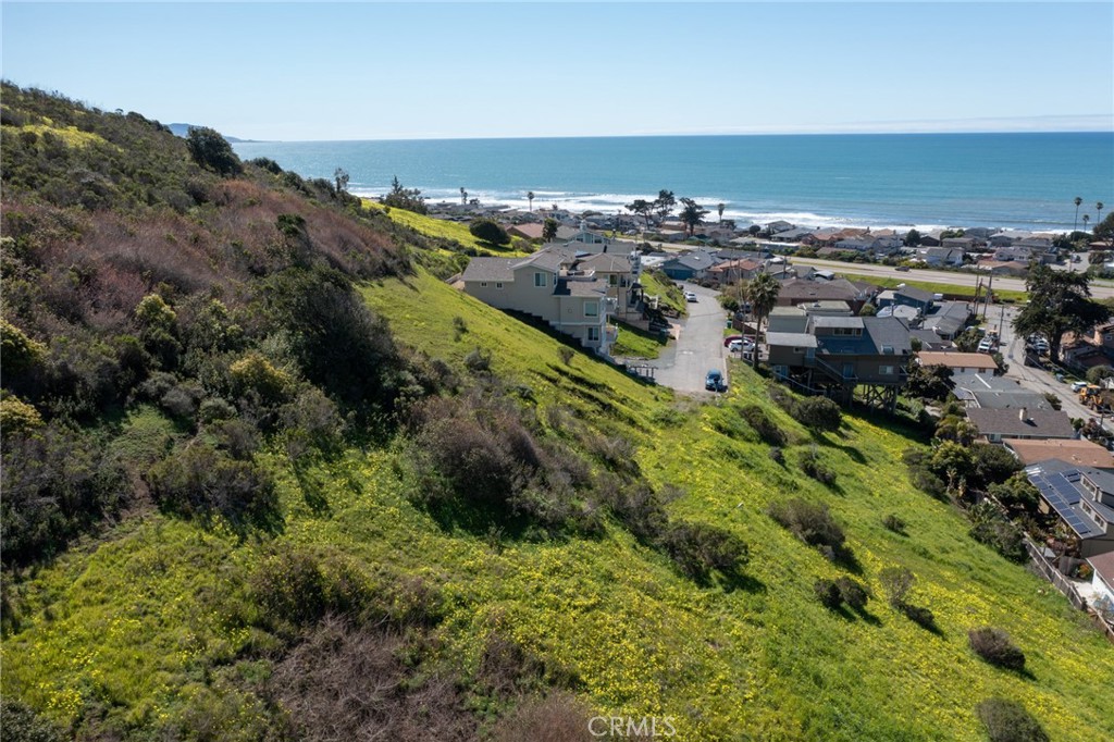 348 Cerro Gordo Ave, Cayucos, CA 93430