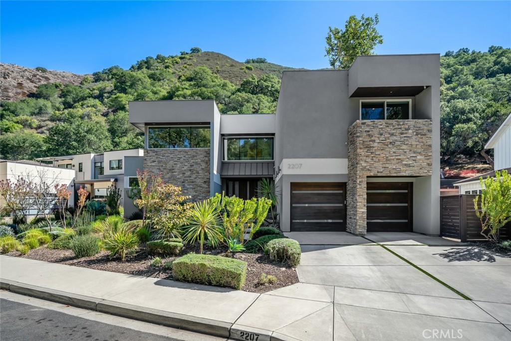 2207 San Luis Dr, San Luis Obispo, CA 93401