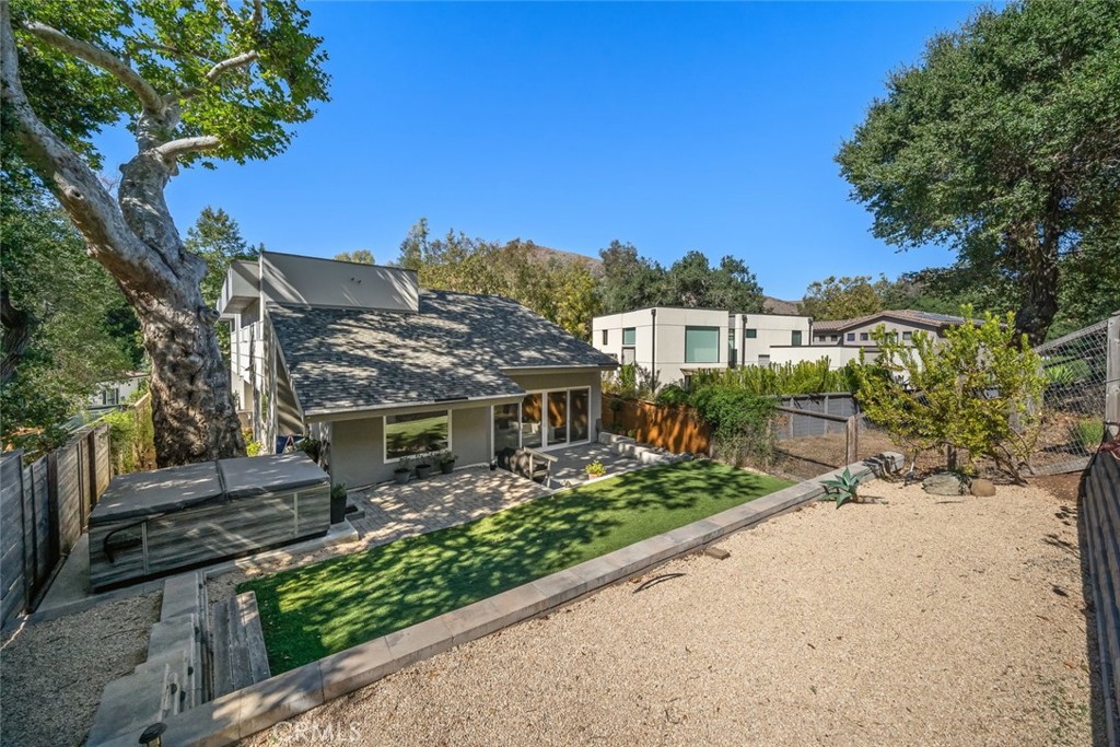 2207 San Luis Dr, San Luis Obispo, CA 93401