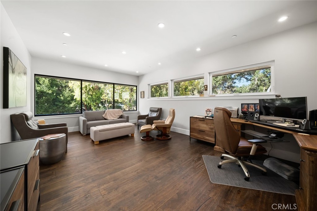 2207 San Luis Dr, San Luis Obispo, CA 93401