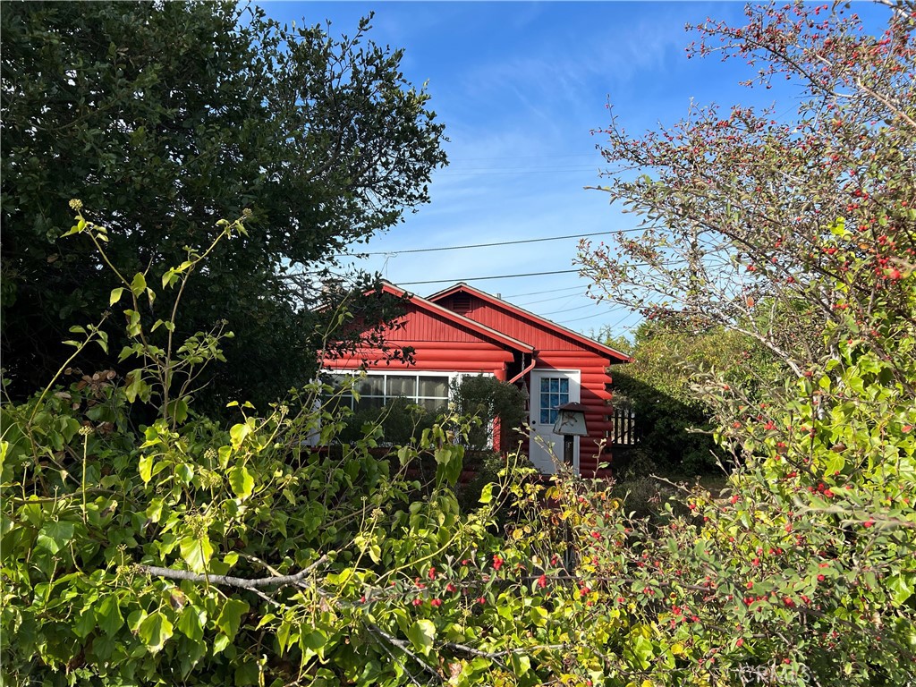 2299 Yorkshire Dr, Cambria, CA 93428