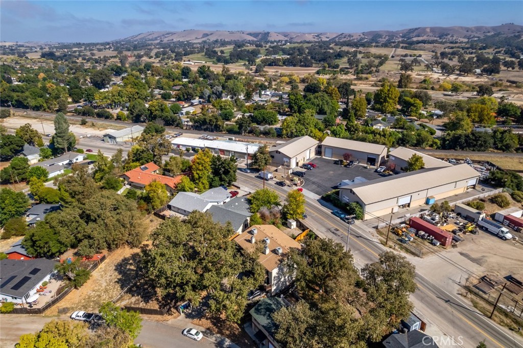5085 Alamo Avenue, Atascadero, CA 93422