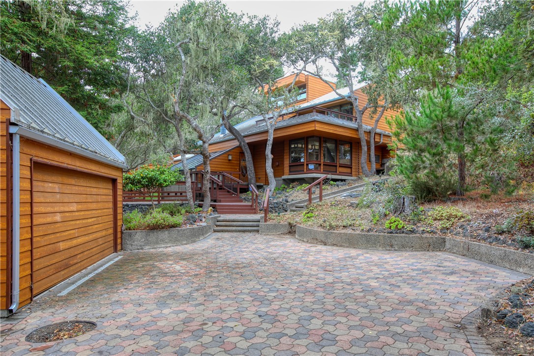 1021 Hillcrest, Cambria, CA 93428