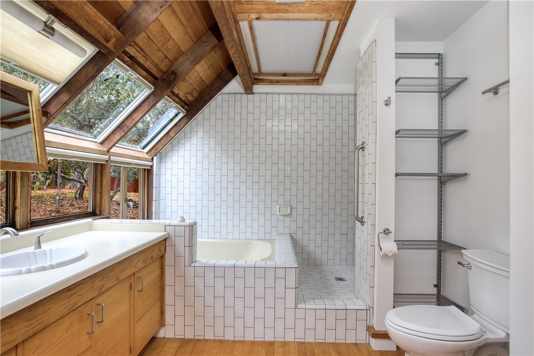 1021 Hillcrest, Cambria, CA 93428