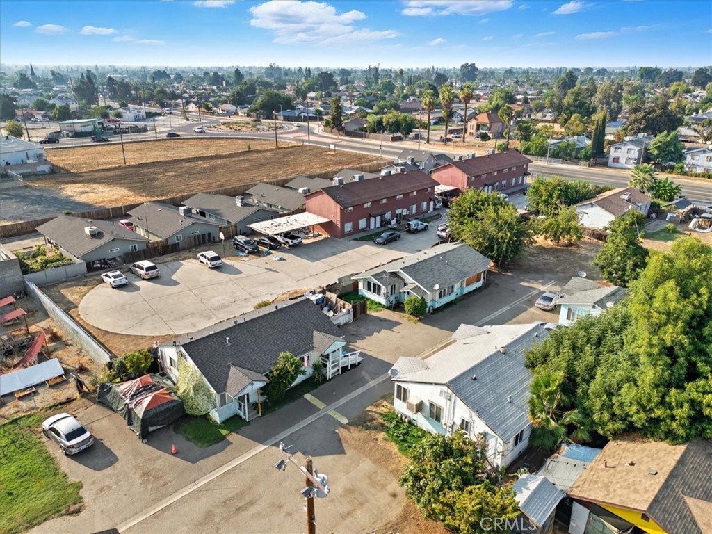 636 E Roosevelt, Visalia, CA 93292