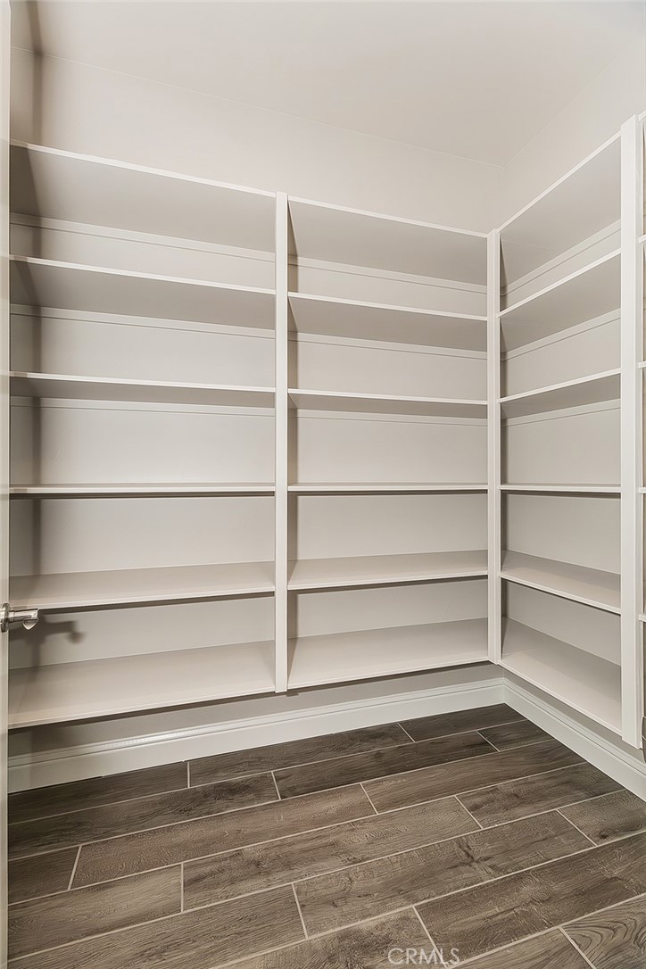 2315 E Courtside Dr, Fresno, CA 93730