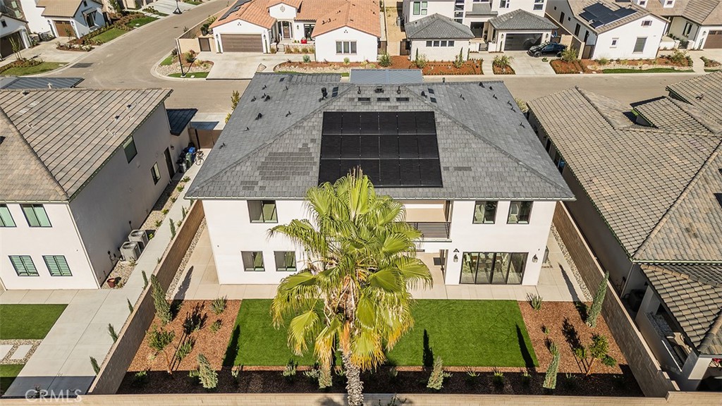 2315 E Courtside Dr, Fresno, CA 93730