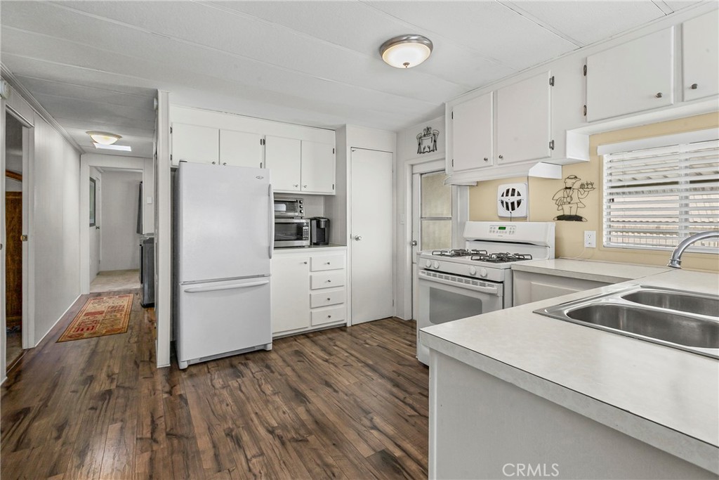 3057 S Higuera St #111, San Luis Obispo, CA 93401