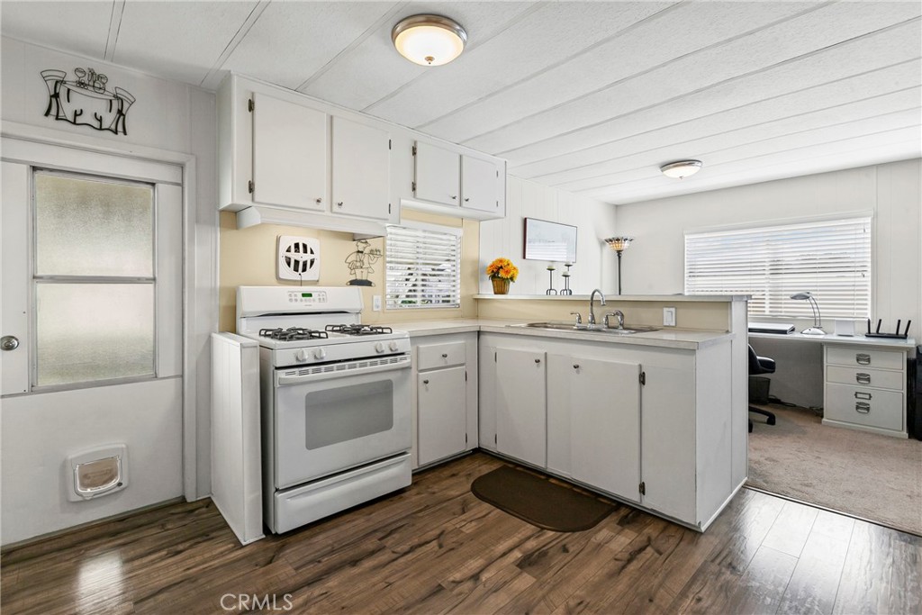 3057 S Higuera St #111, San Luis Obispo, CA 93401