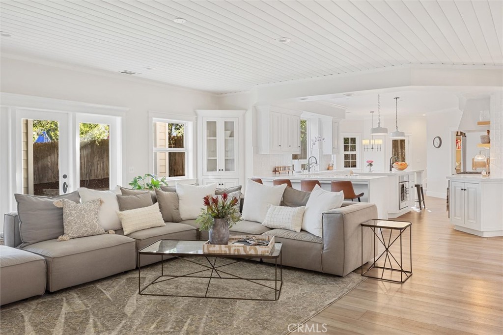 190 Country Club, San Luis Obispo, CA 93401