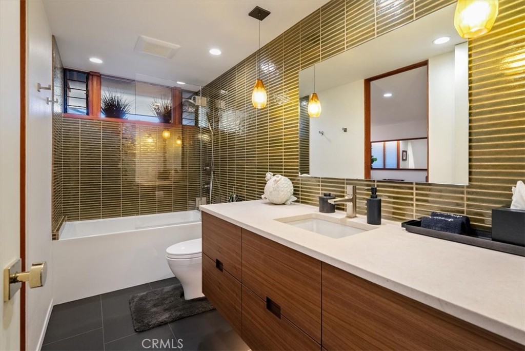 130 Hermosa Dr, Pismo Beach, CA 93449