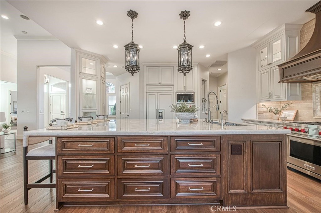 1867 N Rector, Fresno, CA 93619