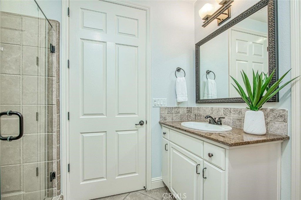 1867 N Rector, Fresno, CA 93619