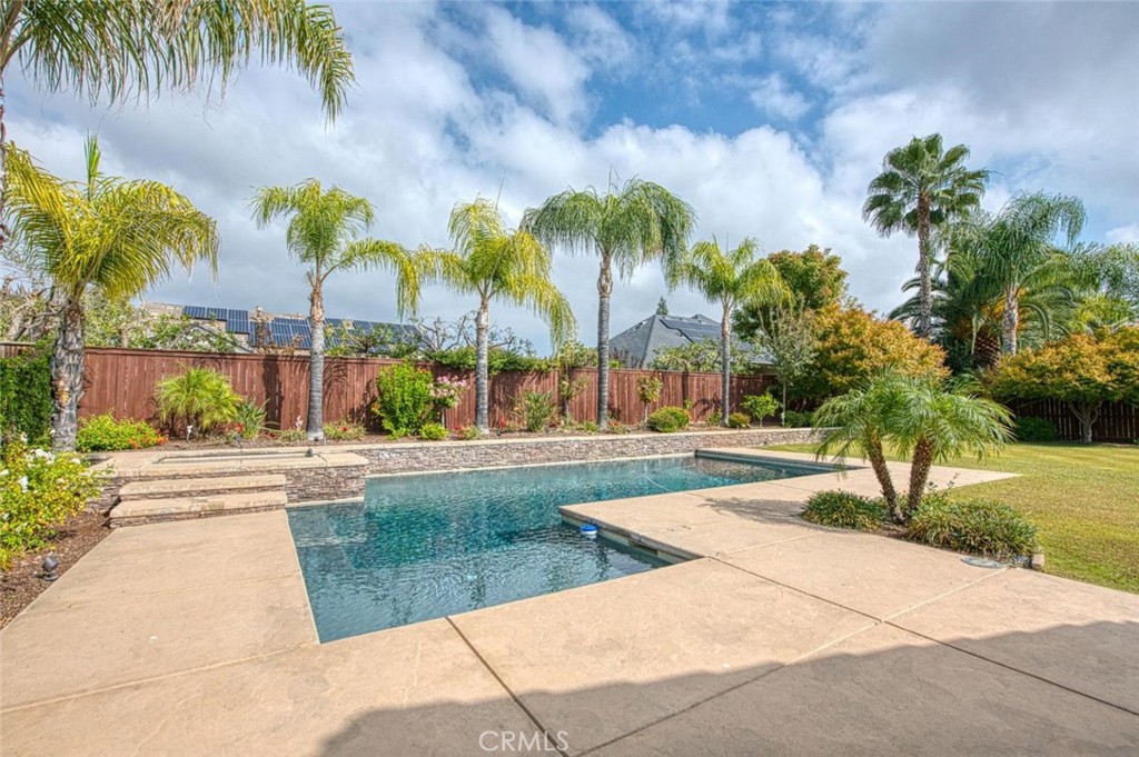 1867 N Rector, Fresno, CA 93619