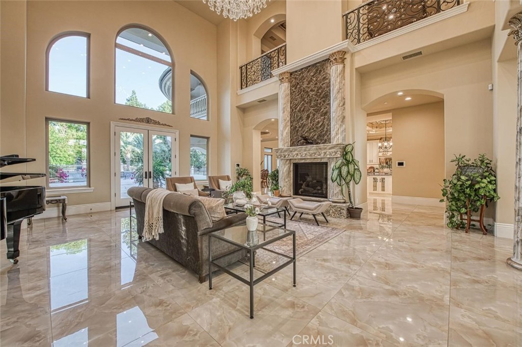 6060 N Van Ness, Fresno, CA 93711