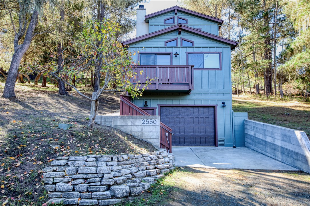 2550 Emerson Rd, Cambria, CA 93428