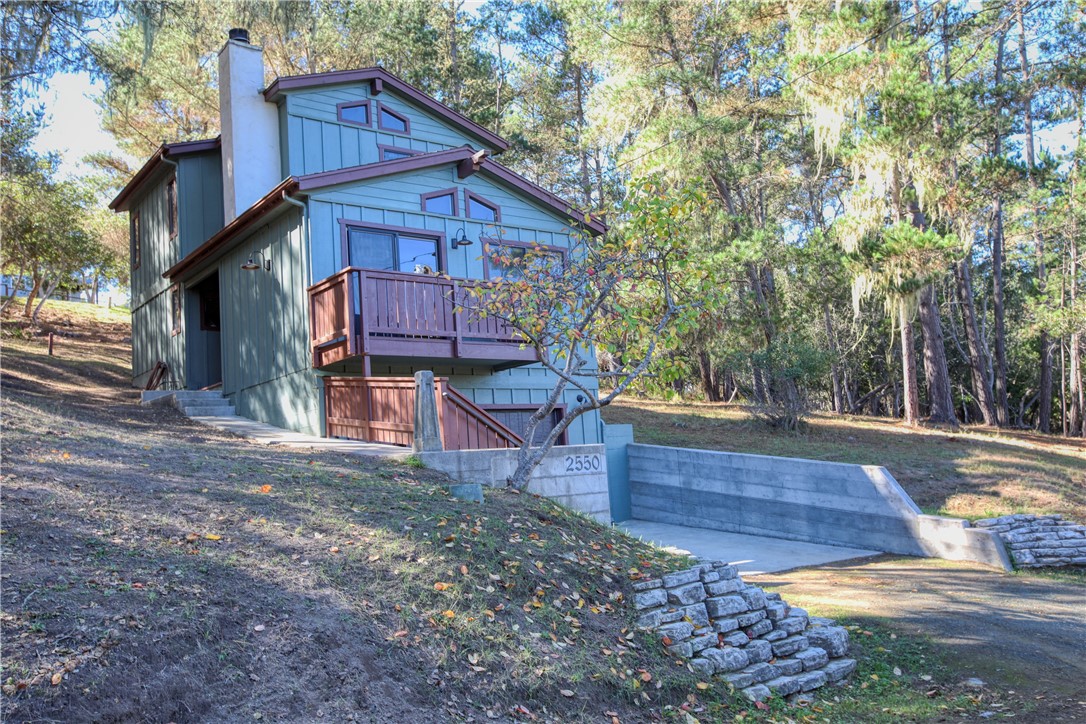 2550 Emerson Rd, Cambria, CA 93428