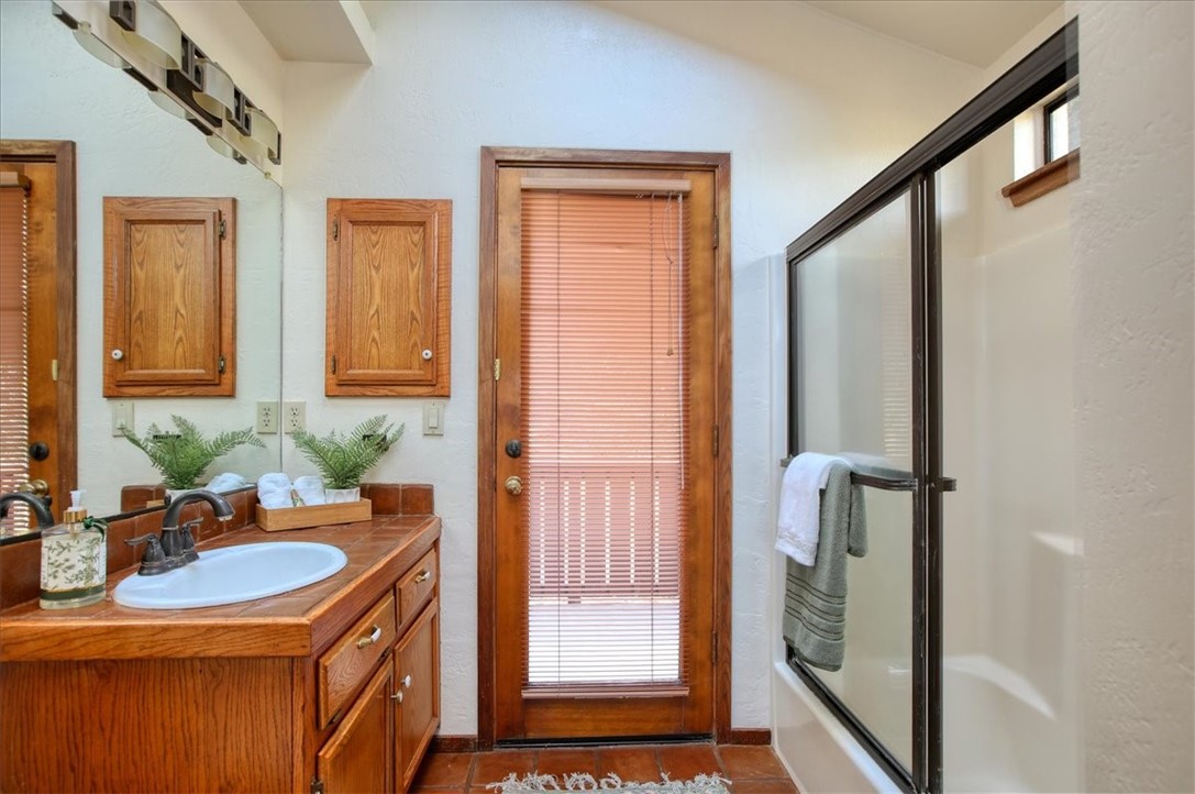 2550 Emerson Rd, Cambria, CA 93428