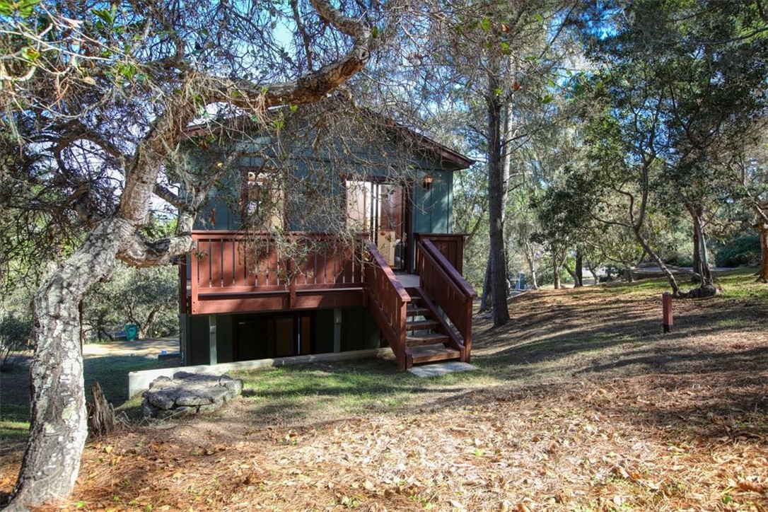 2550 Emerson Rd, Cambria, CA 93428