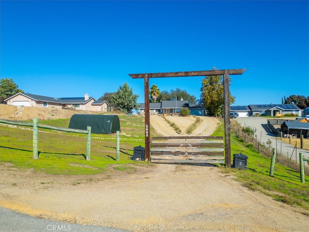 5645 Prancing Deer, Paso Robles, CA 93446