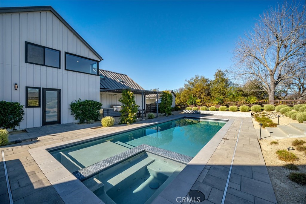 280 Jespersen Ln, San Luis Obispo, CA 93401