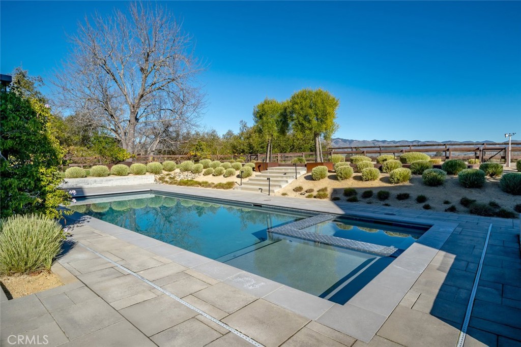 280 Jespersen Ln, San Luis Obispo, CA 93401