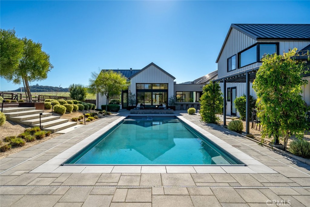 280 Jespersen Ln, San Luis Obispo, CA 93401