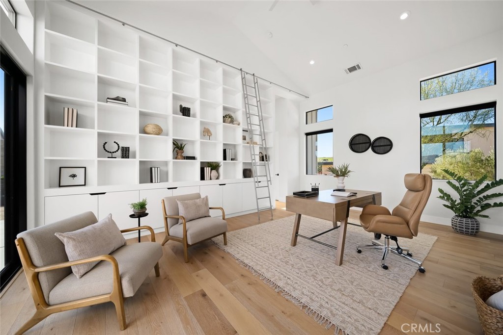 280 Jespersen Ln, San Luis Obispo, CA 93401