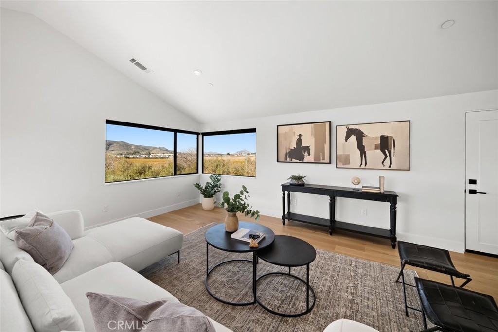 280 Jespersen Ln, San Luis Obispo, CA 93401