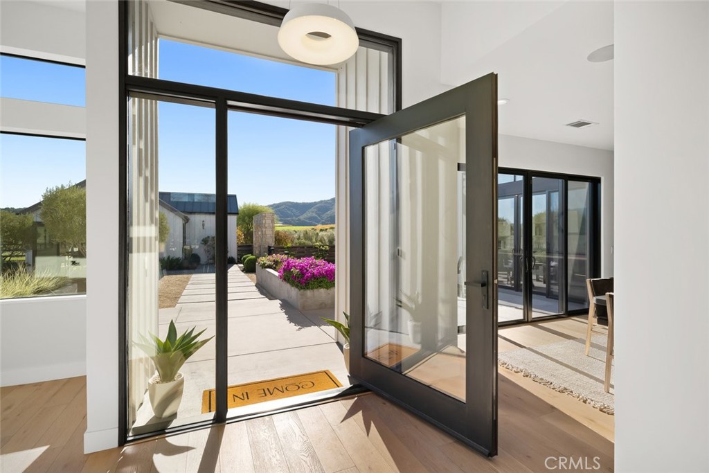 280 Jespersen Ln, San Luis Obispo, CA 93401