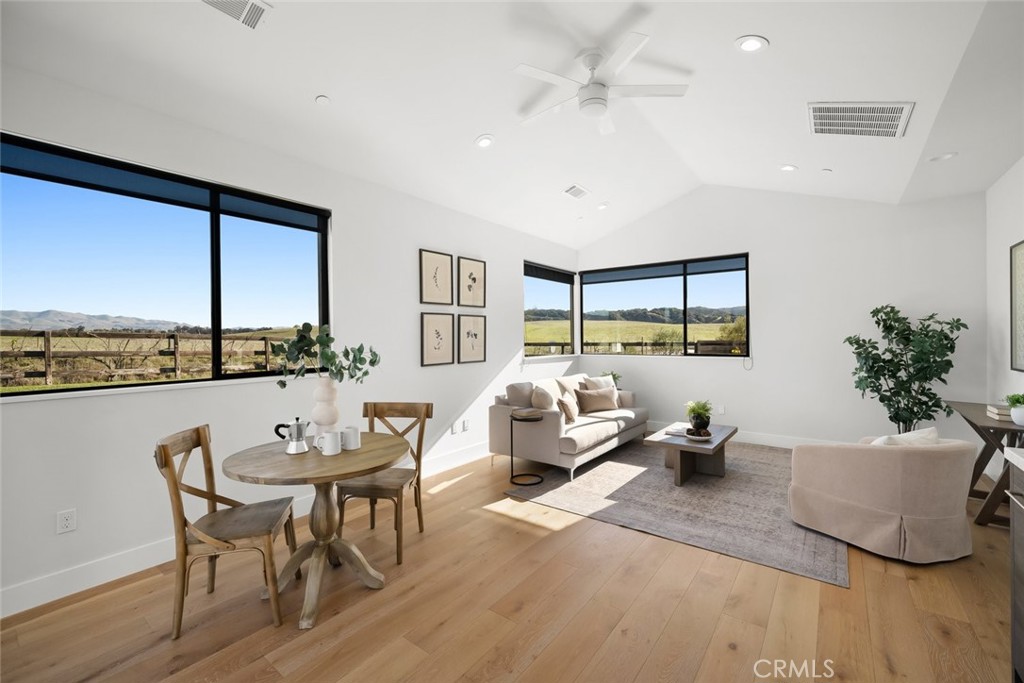 280 Jespersen Ln, San Luis Obispo, CA 93401