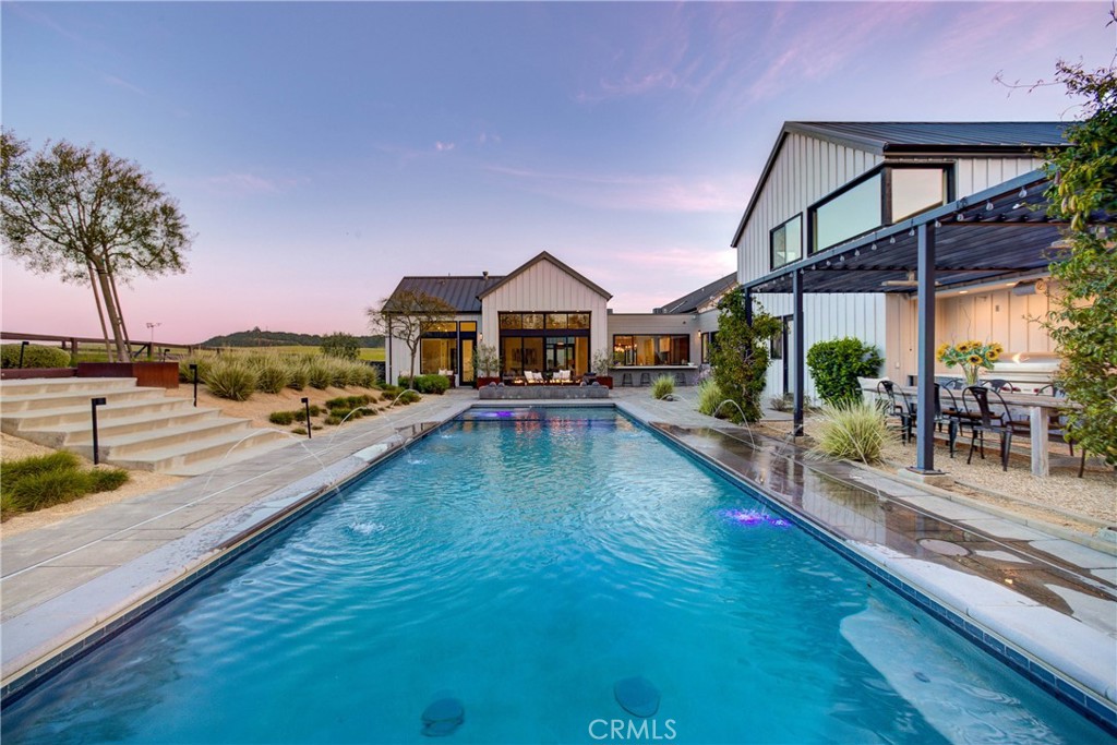 280 Jespersen Ln, San Luis Obispo, CA 93401