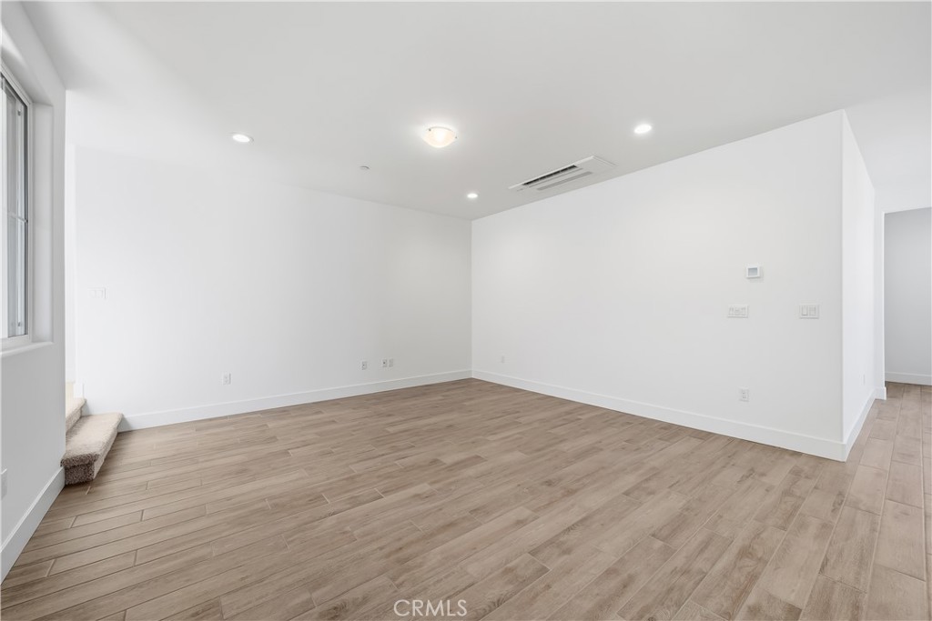 209 Foxtrot Ct, San Luis Obispo, CA 93401