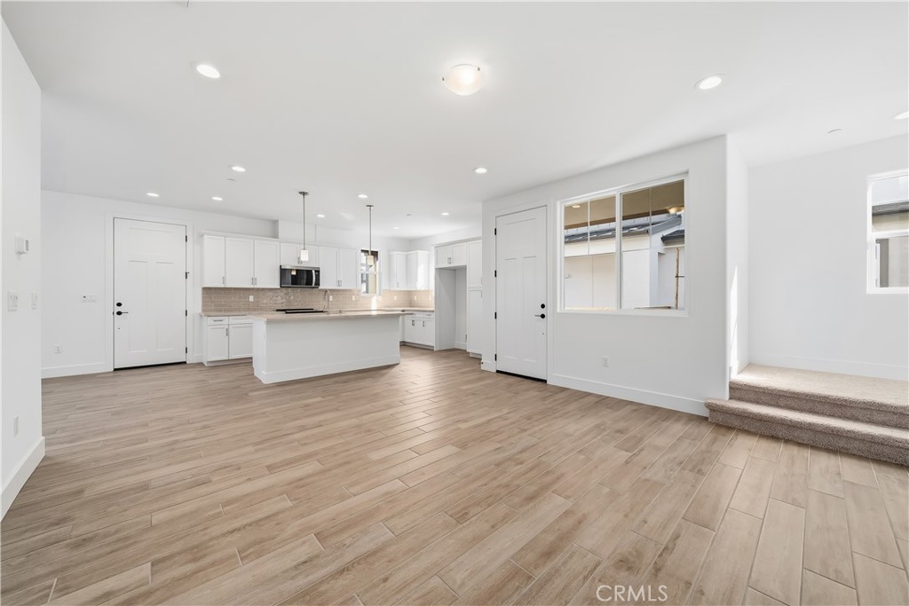 209 Foxtrot Ct, San Luis Obispo, CA 93401