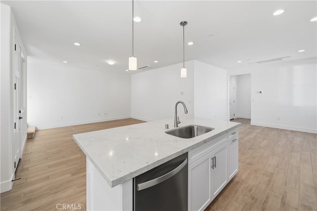 209 Foxtrot Ct, San Luis Obispo, CA 93401