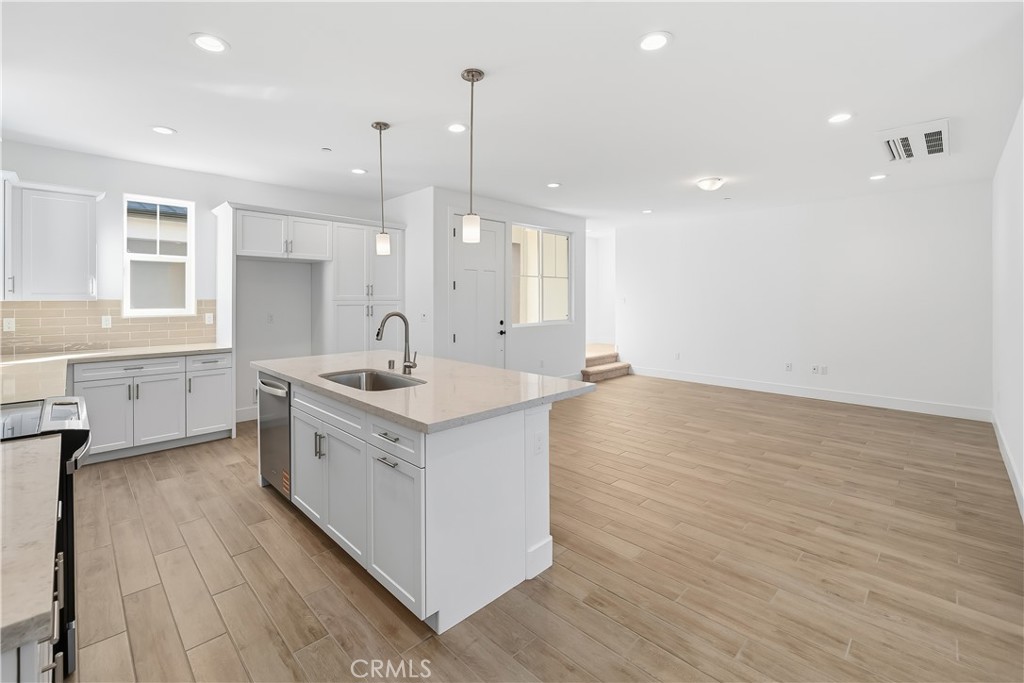 209 Foxtrot Ct, San Luis Obispo, CA 93401