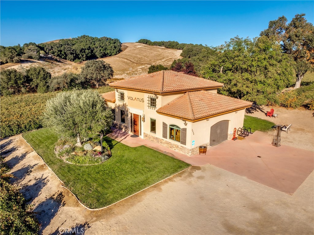 3000 Oakdale Rd., Paso Robles, CA 93446